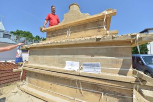 13383823_674149212760671_762052036_o