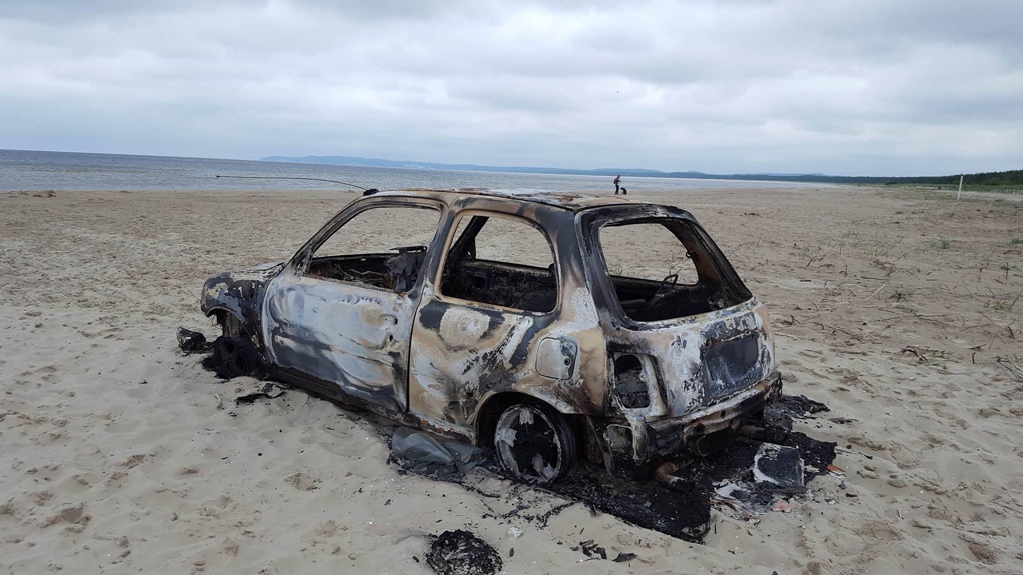 Spalony samochód znaleziony na plaży Świnoujście