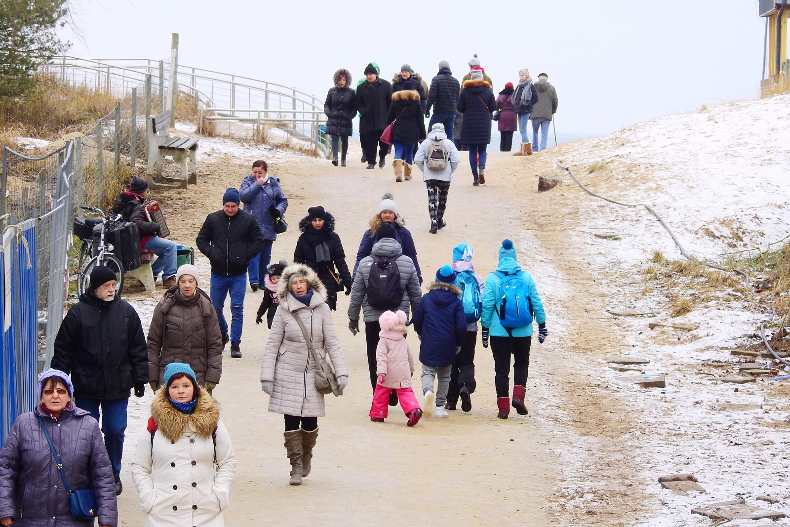 Swinoujscie Pogoda Zacheca Do Nadmorskich Spacerow Zdjecia Swinoujscie