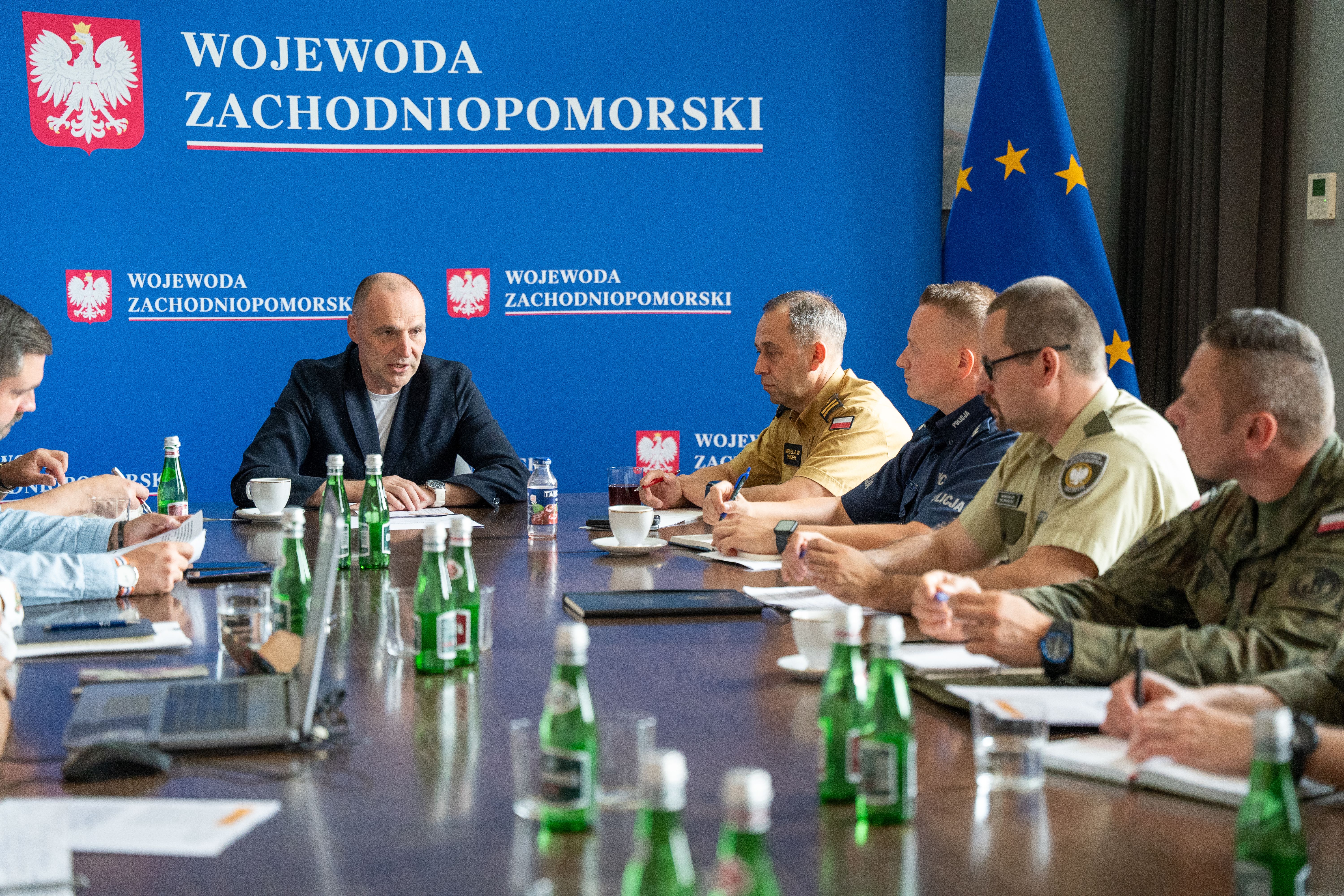 Wojewoda: To nie skażenie, a przyducha. Odra pod stałym nadzorem