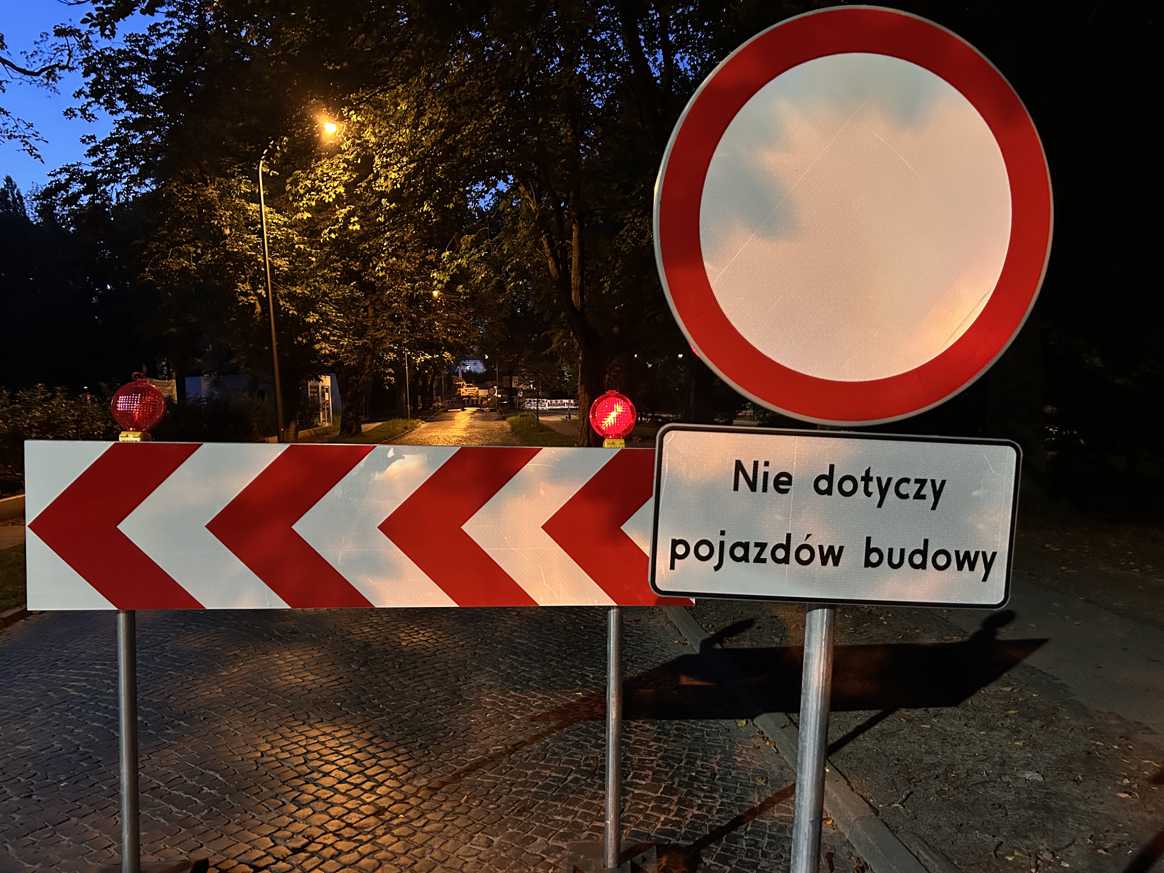 Zmiany w ruchu na skrzyżowaniu ul. Sienkiewicza/Krzywoustego. Utrudnienia do końca października