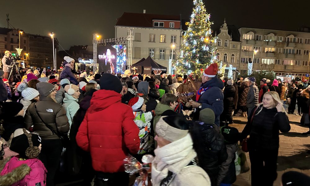Świnoujskie Mikołajki 2025. Rozświetlamy choinkę na Placu Wolności