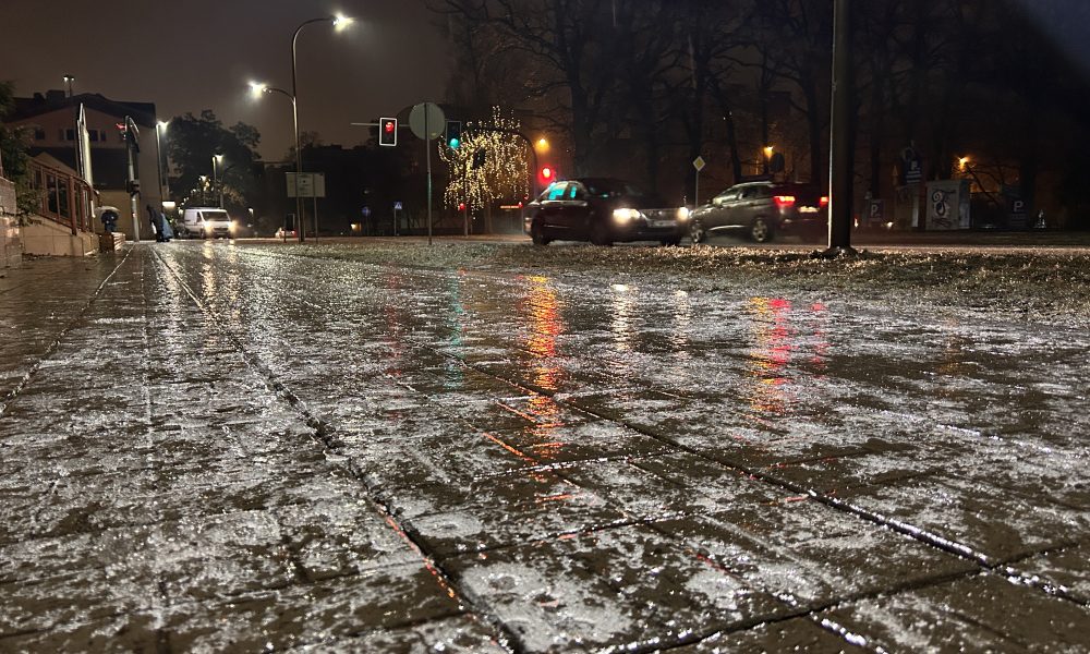 Zima droższa niż zwykle. Miasto zwiększa środki na odśnieżanie i walkę z lodem