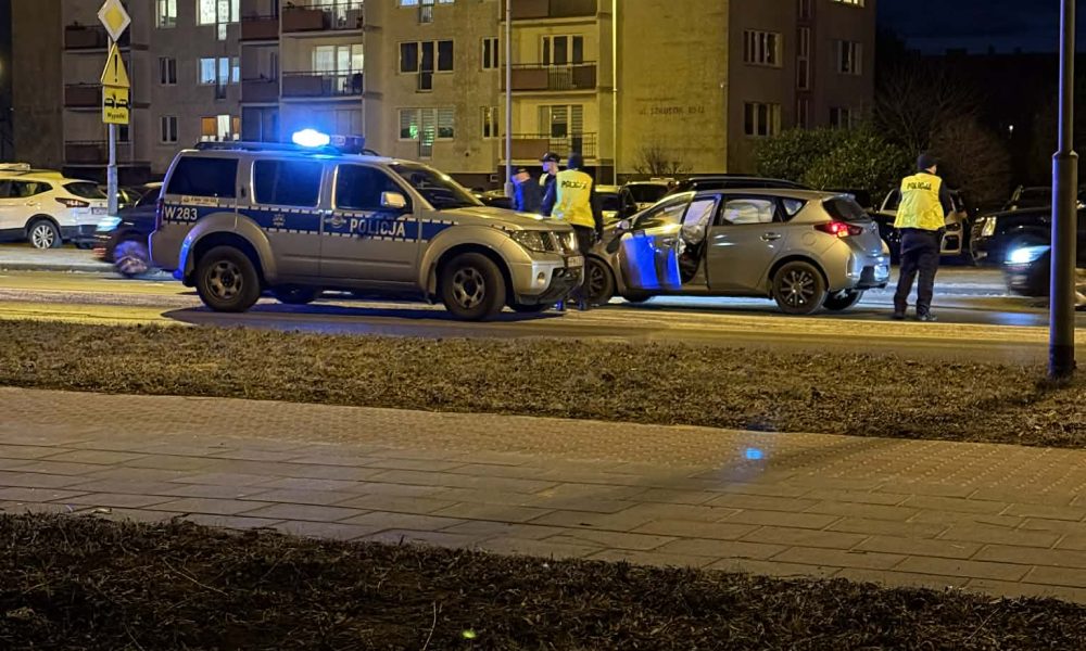 Kolizja na 11 Listopada. Toyota uderzyła w BMW