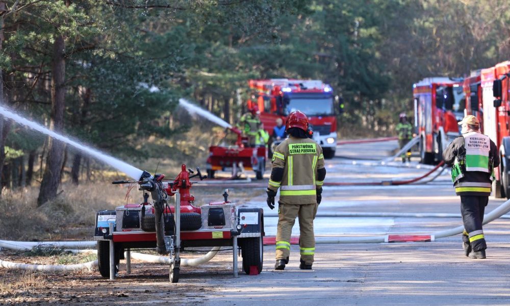 Duże ćwiczenia przy terminalu LNG w Świnoujściu. Sprawdzali, jak zareagują w razie poważnego zagrożenia