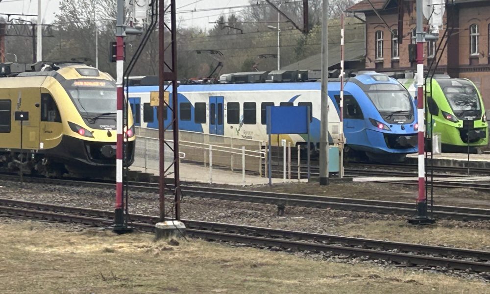 Ruch pociągów między Świnoujściem a Szczecinem przywrócony. Awaria sieci trakcyjnej usunięta