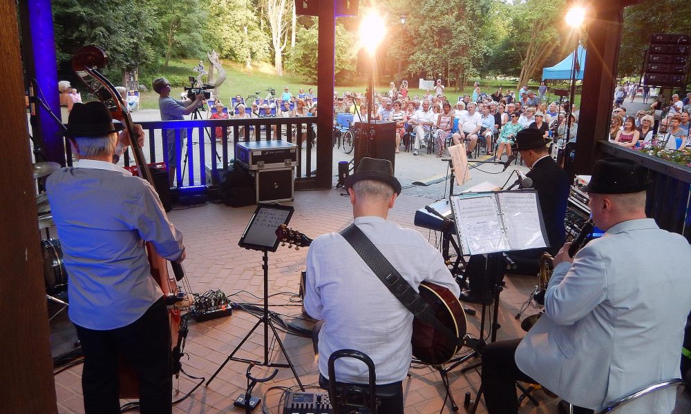 Jazzowy wieczór w Parku Zdrojowym. Kwintet Cafe Jazz zachwycił publiczność