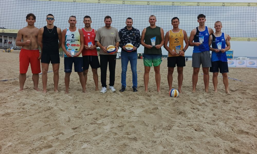 Mimo kapryśnej pogody nie zabrakło sportowych emocji. Za nami kolejny turniej siatkówki plażowej