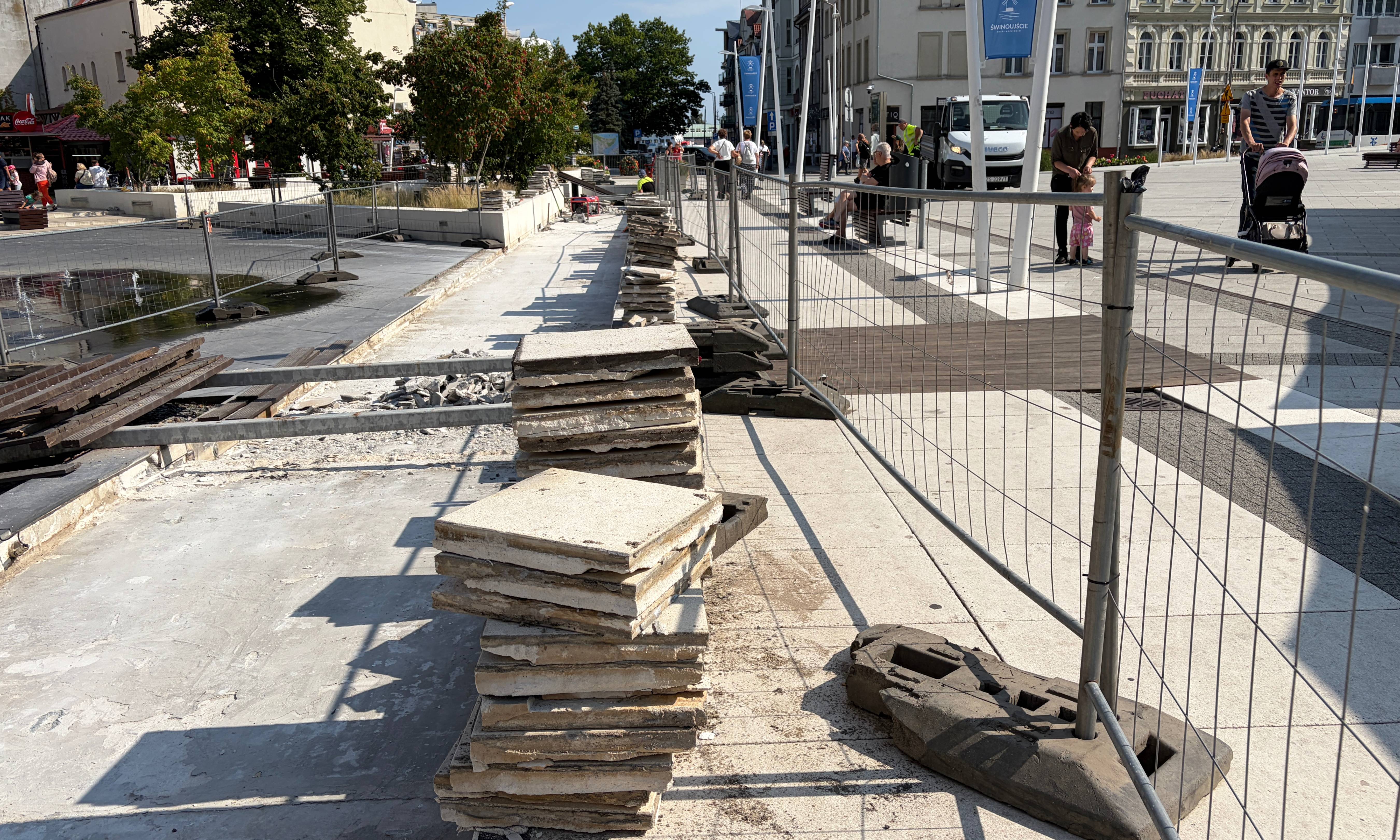 Plac Wolności przechodzi lifting. Będzie więcej zieleni i nowych miejsc do odpoczynku