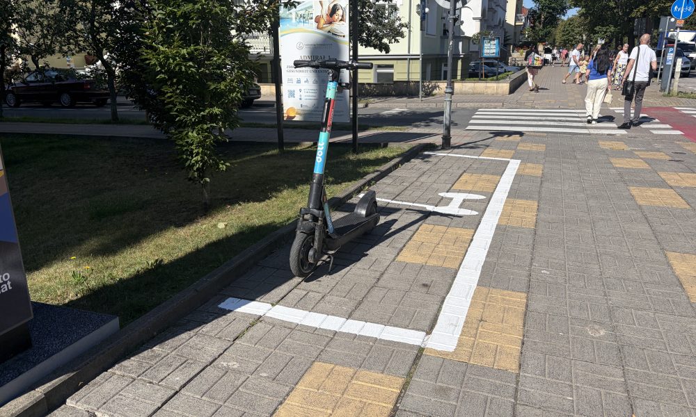 W Świnoujściu powstają miejsca parkingowe dla hulajnóg. Miasto porządkuje przestrzeń