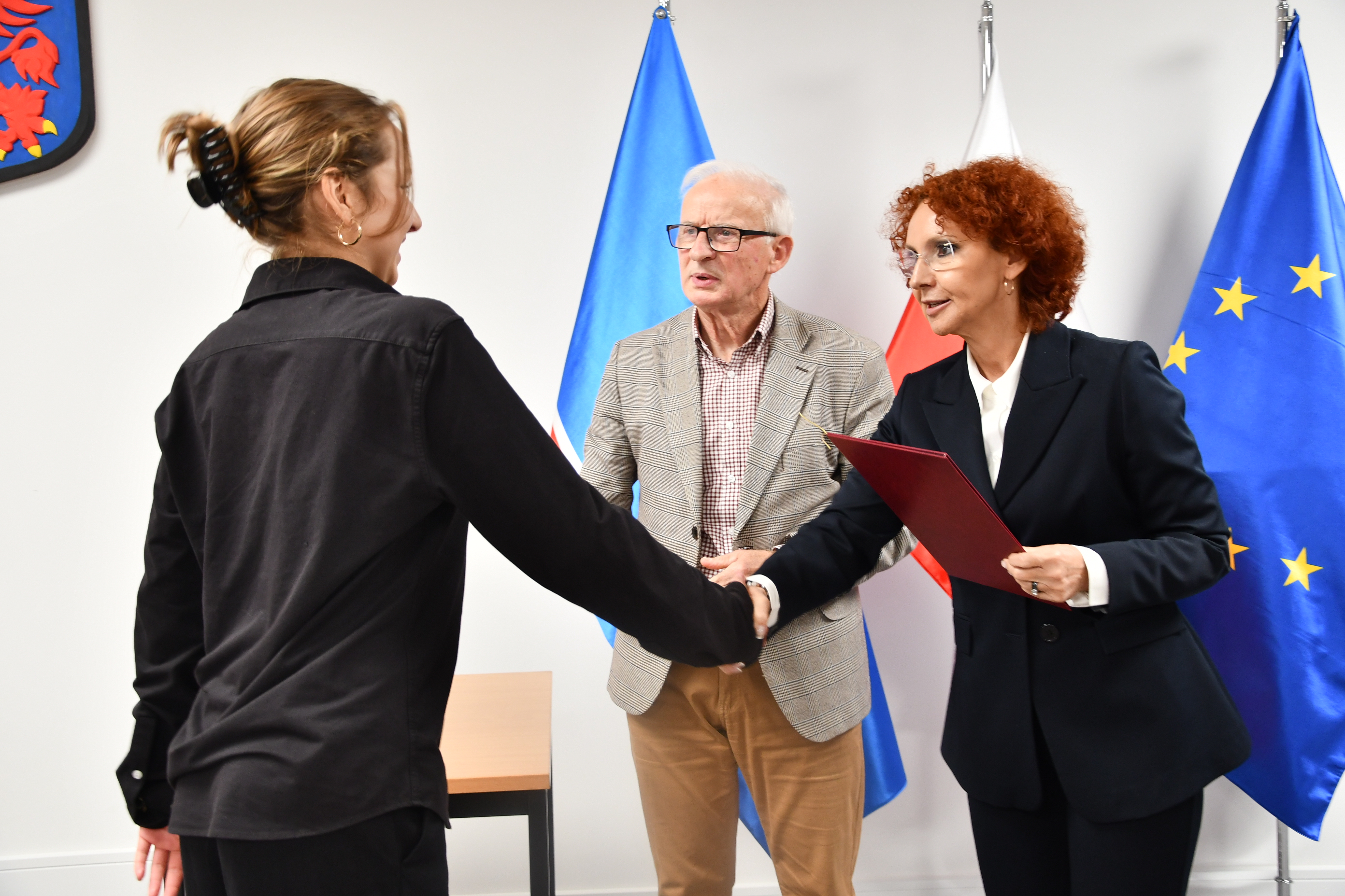 Młodzi radni ze Świnoujścia rozpoczną dwuletnią kadencję. Oto pełny skład rady